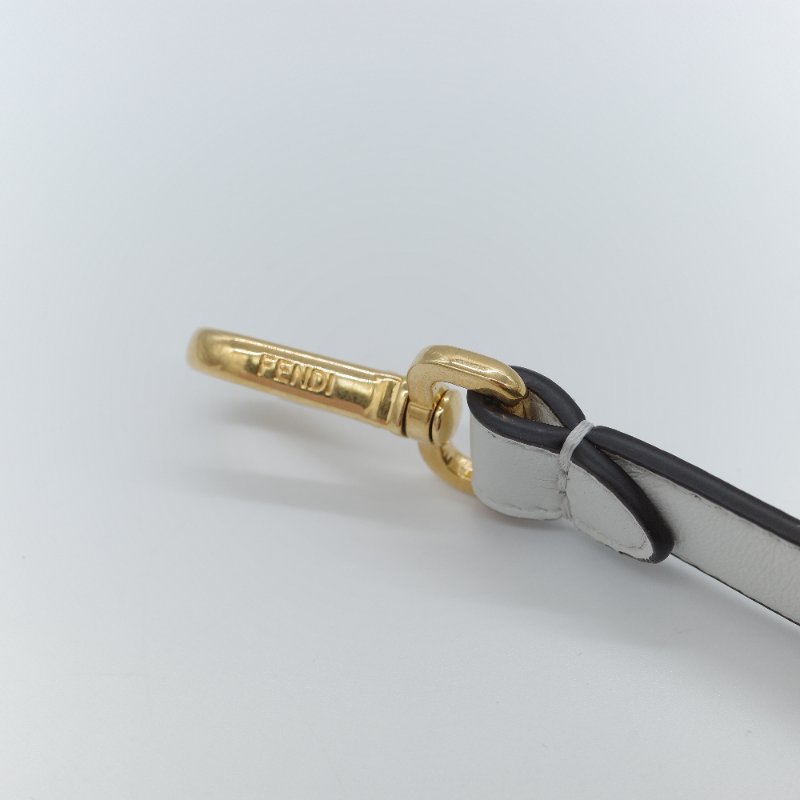 Fendi 芬迪 FF logo Baguette 白色 nappa牛皮 3D 浮雕 肩背包 法棍包-22