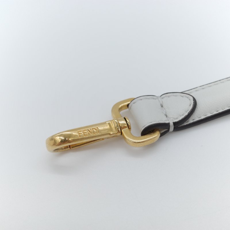 Fendi 芬迪 FF logo Baguette 白色 nappa牛皮 3D 浮雕 肩背包 法棍包-23