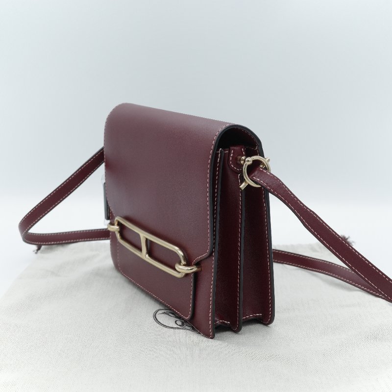 Hermes 愛馬仕 Roulis 23 豬鼻子 T刻 酒紅色 小牛皮 肩背包 斜掛包-3