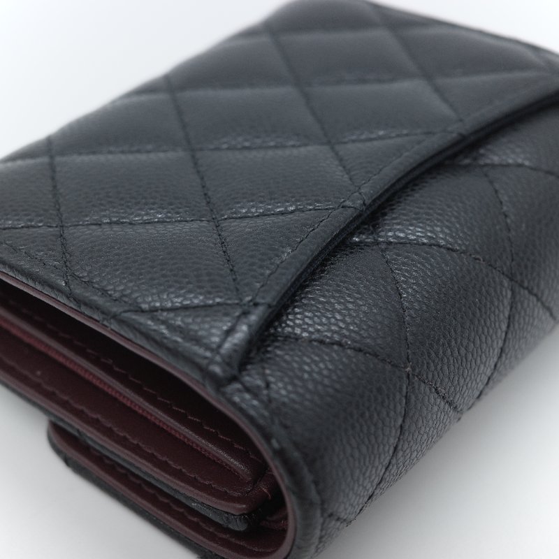 Chanel 香奈兒 經典翻蓋 黑色荔枝紋小牛皮 金扣短夾皮夾-5