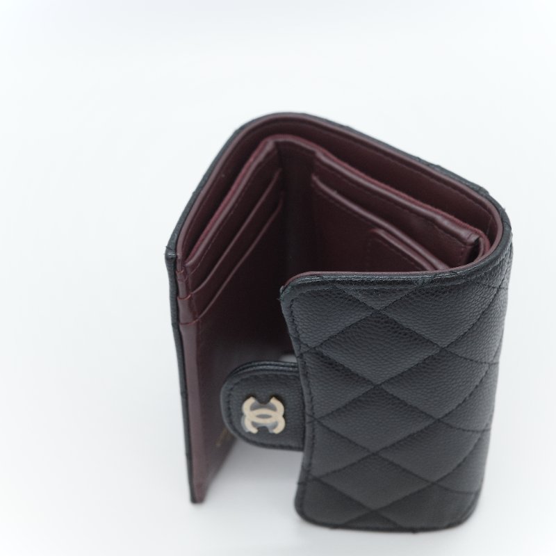 Chanel 香奈兒 經典翻蓋 黑色荔枝紋小牛皮 金扣短夾皮夾-8