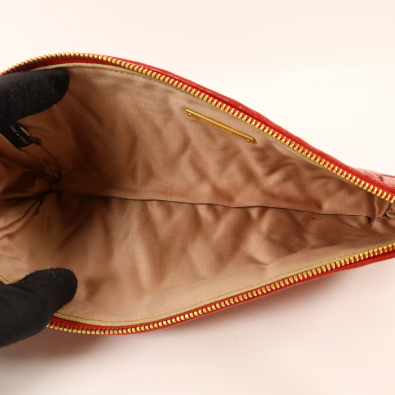 Miu Miu 牛皮皮革Clutch Bag金扣手拿包-5
