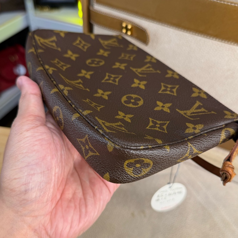 Louis Vuitton 老花大款麻將腋下包/中古款🤎超級便宜-9