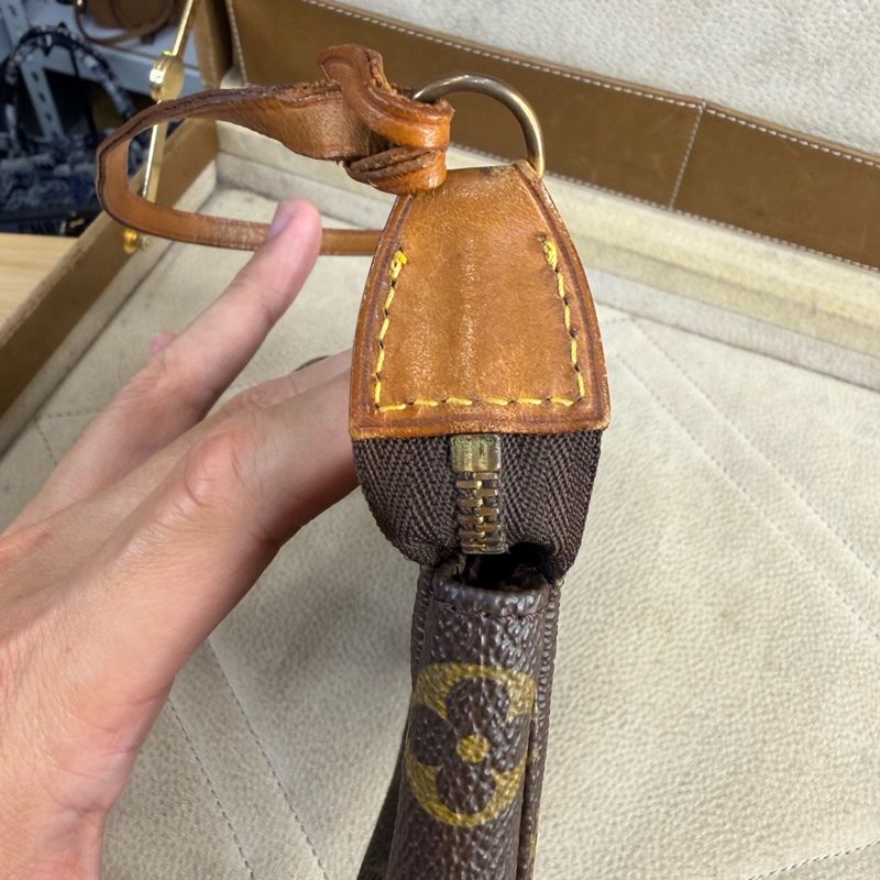 Louis Vuitton 老花大款麻將腋下包/中古款🤎超級便宜-11
