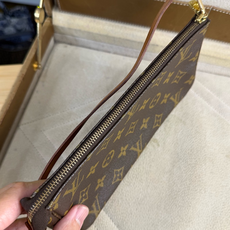 Louis Vuitton 老花大款麻將腋下包/中古款🤎超級便宜-15