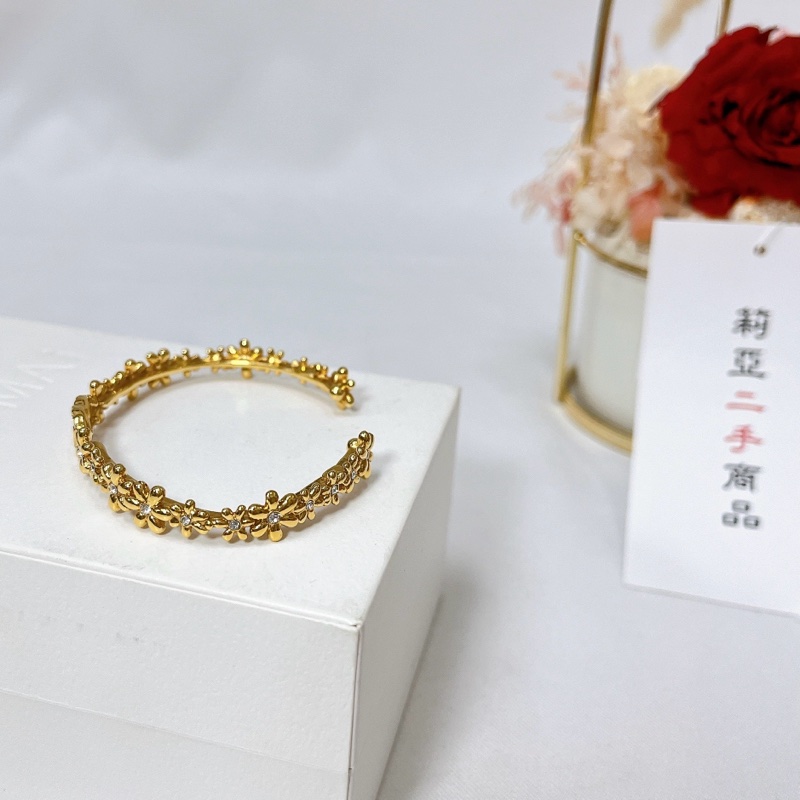 莉亞精品♡ Chanel 23A 花朵雙C手環 二手美品-4