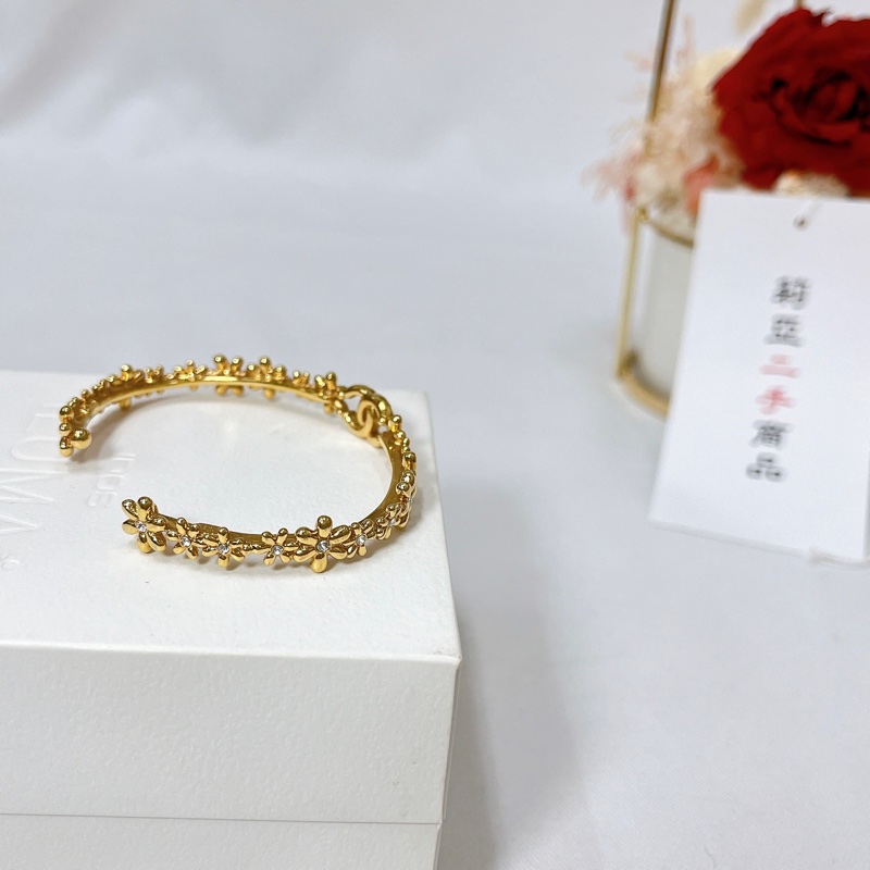 莉亞精品♡ Chanel 23A 花朵雙C手環 二手美品-5