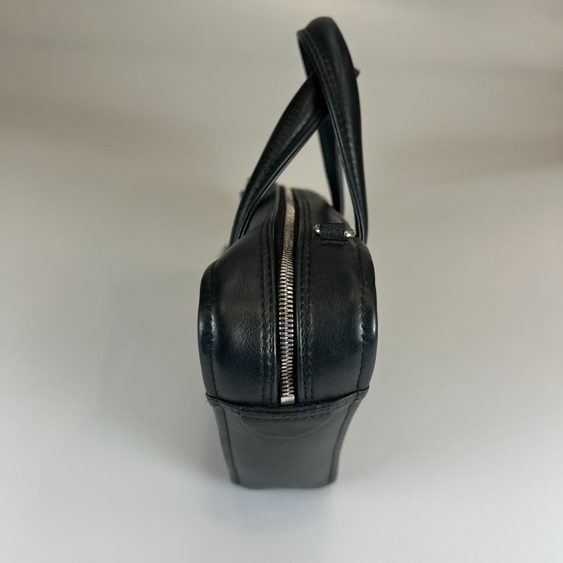 BALENCIAGA 黑三角Triangle Duffle 包 XS-3