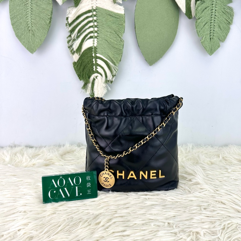 CHANEL Mini 22 Bag 黑色金扣 晶片款 2023年-0