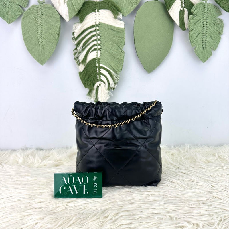 CHANEL Mini 22 Bag 黑色金扣 晶片款 2023年-3