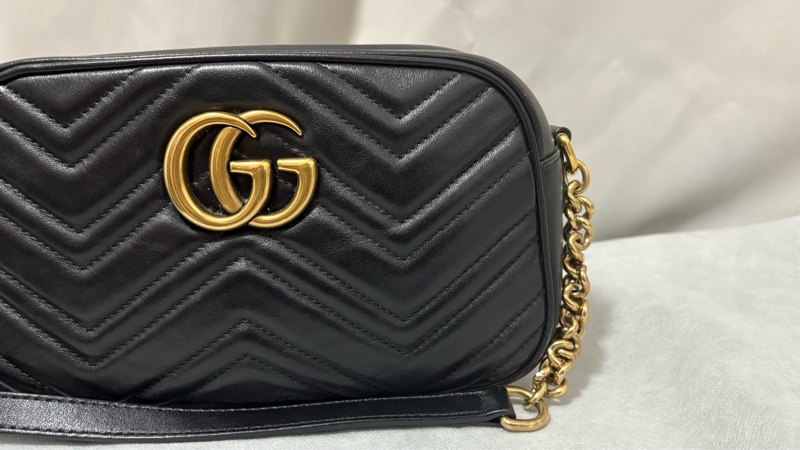 Gucci GG Marmont Small Crossbody Bag 斜背包-5