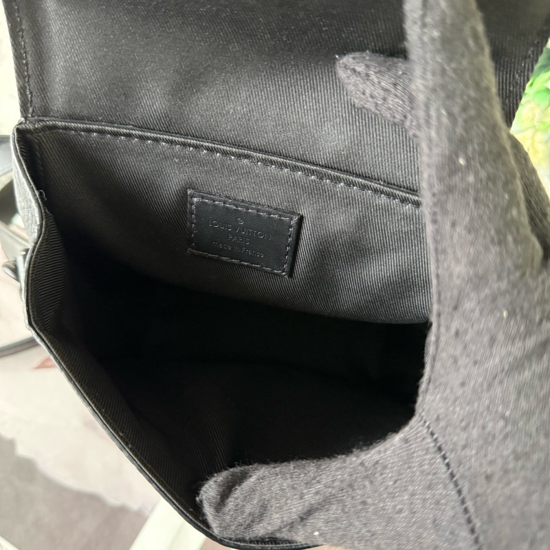 Nano Steamer 壓紋牛皮翻蓋手提/斜背二用包(黑色) M82772-7