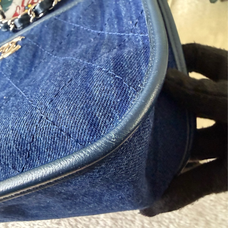 銀色CC Logo 牛仔布二用Hobo包(牛仔藍)-9