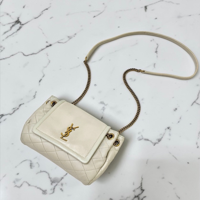 莉亞精品♡ YSL 672738 nolita 白金 二手-0