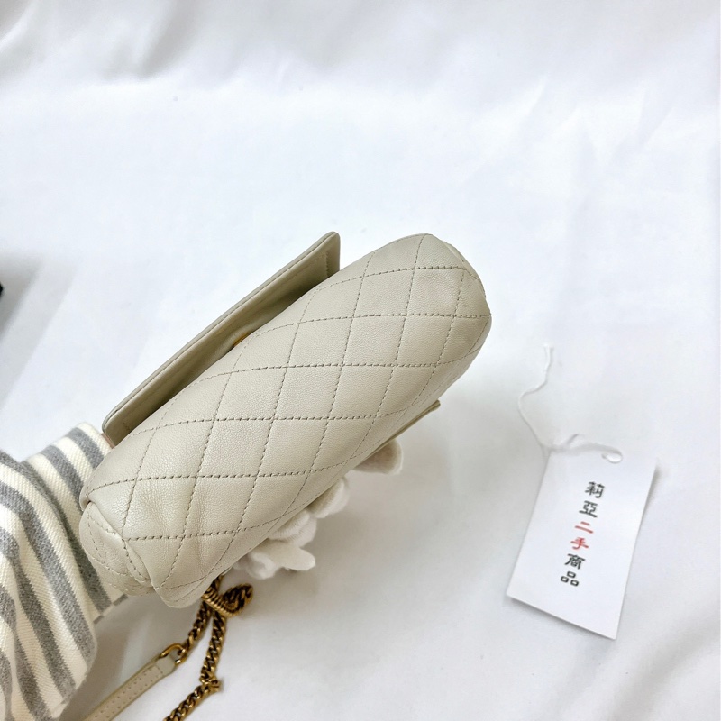 莉亞精品♡ YSL 672738 nolita 白金 二手-5