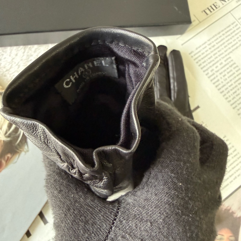 CC Logo 皮穿鍊設計小羊皮手套(7.5)(黑色)-3