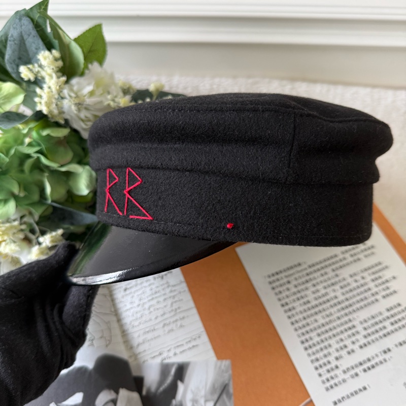 Ruslan Baginskiy 紅色縫線羊毛報童帽(黑色)-4