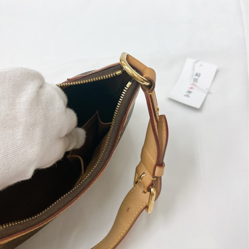 莉亞精品♡ Lv 小南瓜包 二手美包-16