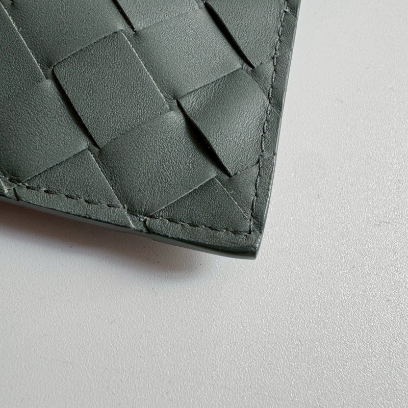 🎉喜歡簡約 外出必備 BV 灰藍色編織手拿包-8