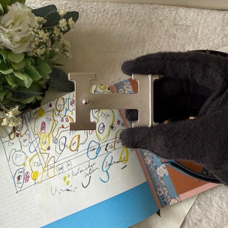 H Guillochee 銀釦+ 32MM雙面用皮帶(黑色/藍色)-5