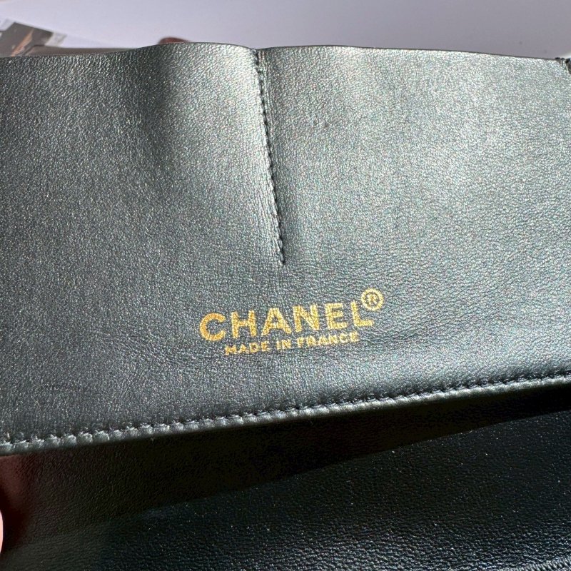 🎊約會必備款 |Chanel 米白色氣質山茶花手拿包-15