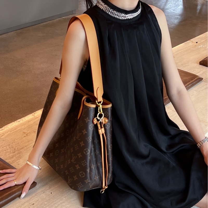 路易威登托特包LV原花 neverful MM托特包-12