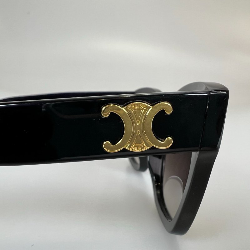 CELINE 金凱旋門logo黑墨鏡-8