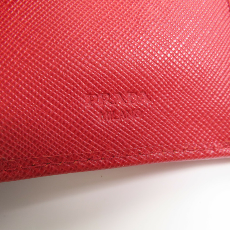 PRADA Saffiano皮革Middle Wallet金扣錢包-15