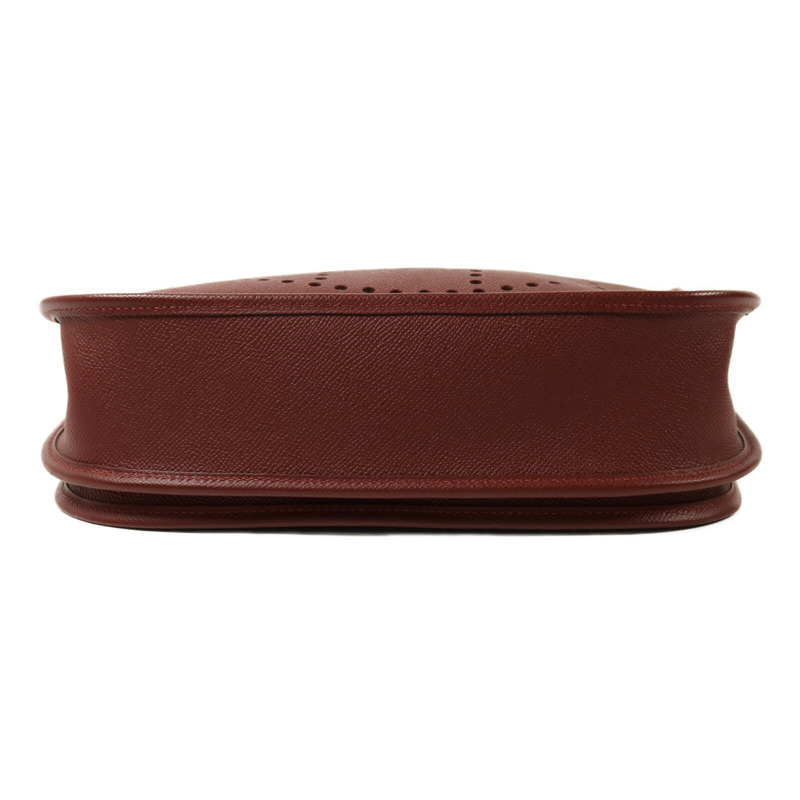 HERMES Epsom皮革Evelyne PM銀扣肩背袋Rouge H-3