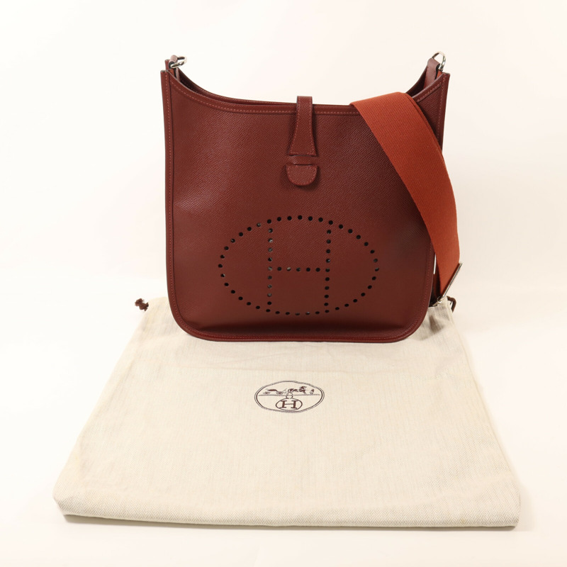 HERMES Epsom皮革Evelyne PM銀扣肩背袋Rouge H-9