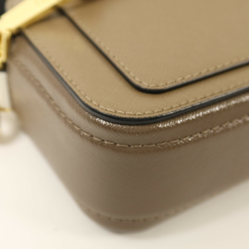 MARC JACOBS 牛皮皮革The Snapsot金扣肩背袋-13