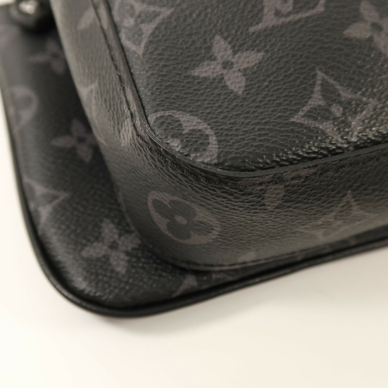 LOUIS VUITTON Monogram Eclipse Reverse Trio Messenger銀扣肩背袋灰色-12