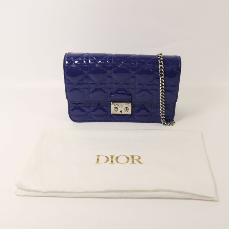 Dior 漆皮皮革Miss Dior Promenade Pouch銀扣鏈帶肩背袋-9