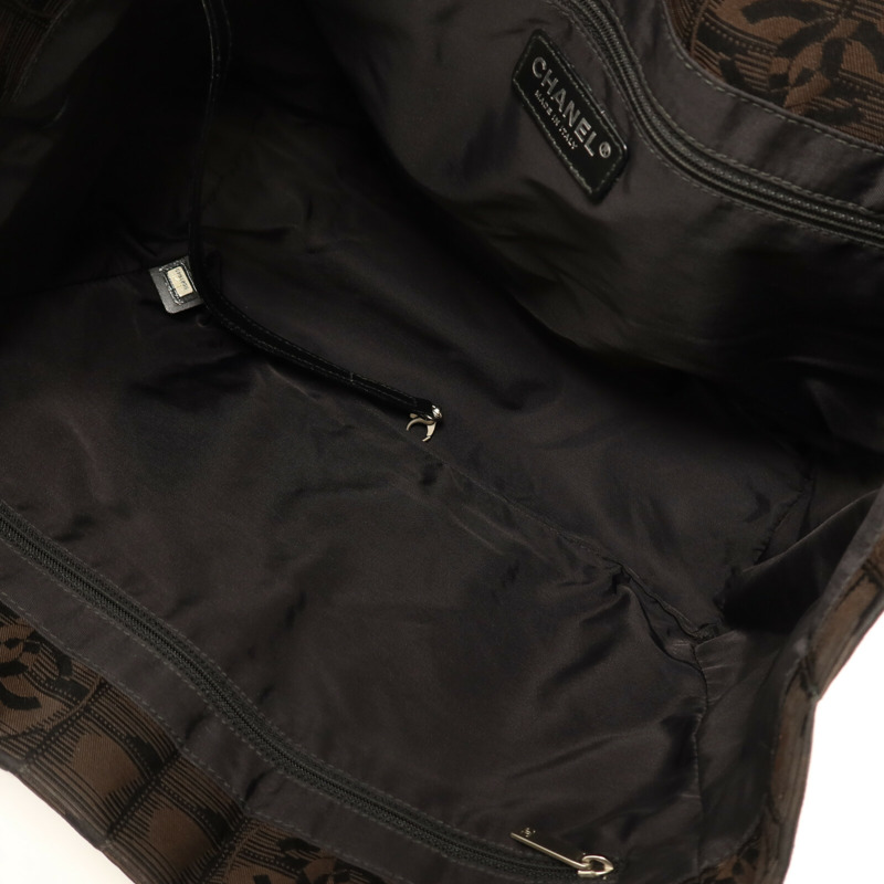 CHANEL 尼龍New Travel Line Tote銀扣手挽袋-4