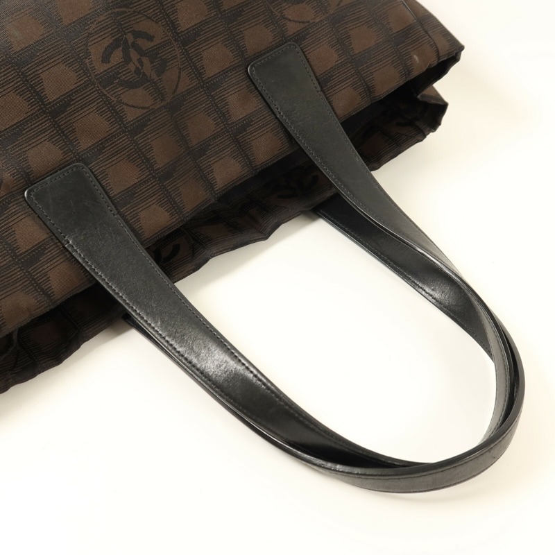 CHANEL 尼龍New Travel Line Tote銀扣手挽袋-8