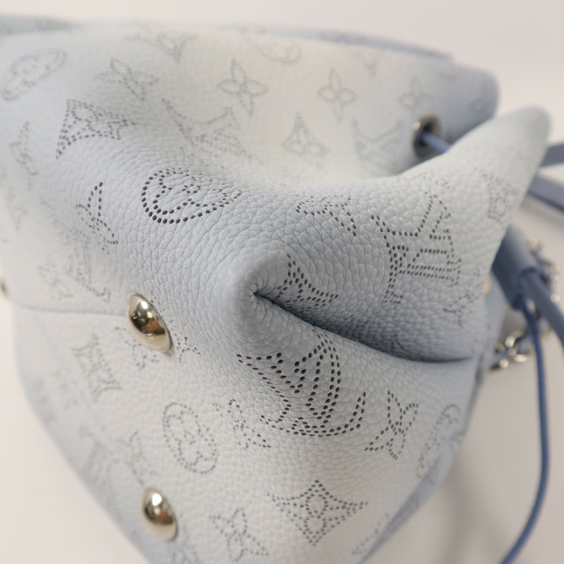 LOUIS VUITTON Mahina Bella銀扣鏈帶肩背袋-15