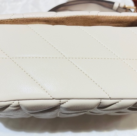 Coach羊皮掀蓋雲朵包(白)可肩揹可斜揹-6