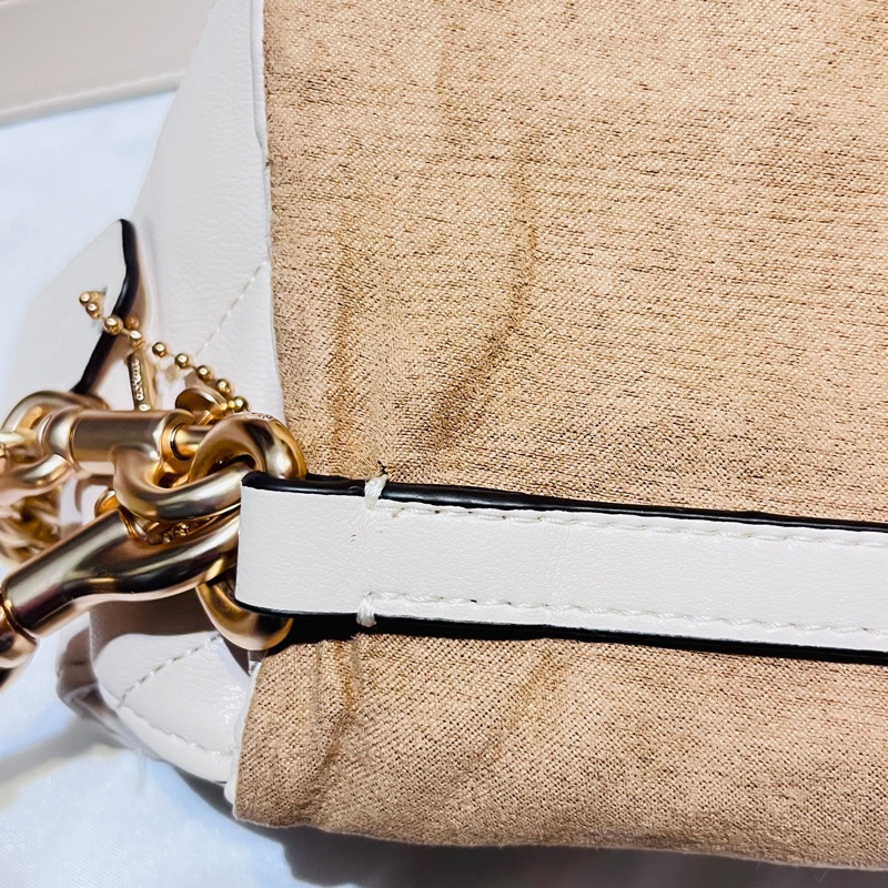 Coach羊皮掀蓋雲朵包(白)可肩揹可斜揹-13