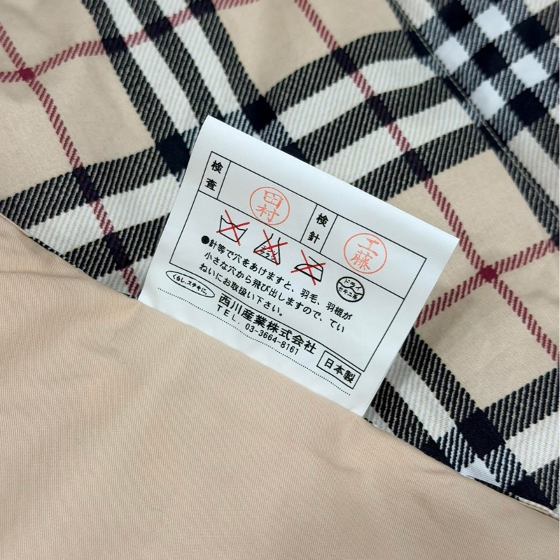 BURBERRY 倫敦 經典格紋羽絨膝上毯(四用)附禮盒和緞帶，送禮自用兩相宜-9