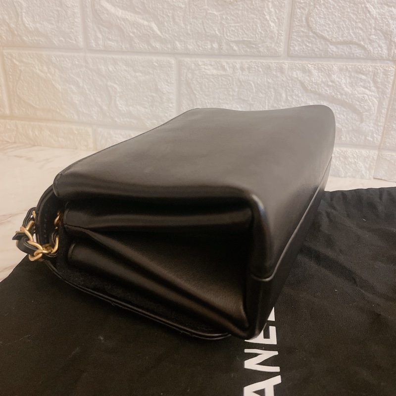 激甜近新閒置平台最低價✨ CHANEL 珍珠粗金鍊手提handle口蓋包方胖子風琴包- 黑金-18