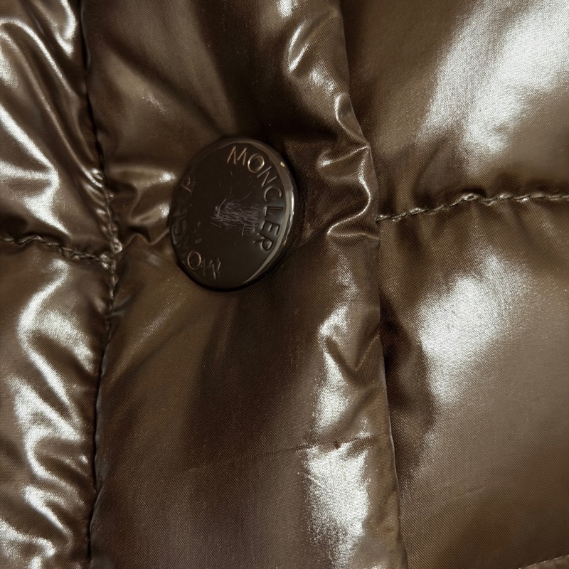 Moncler 咖啡色厚款羽絨外套-1