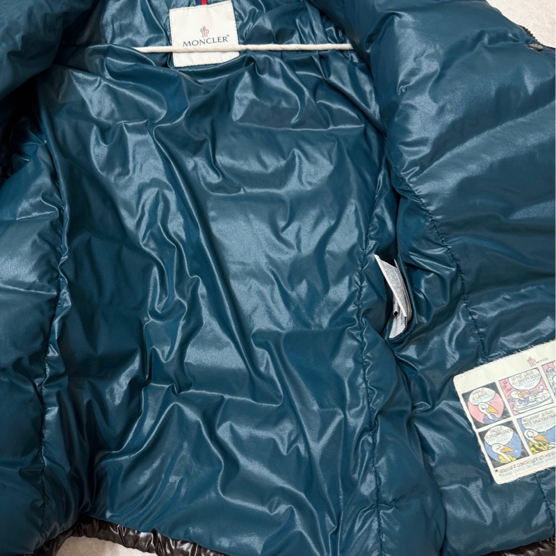 Moncler 咖啡色厚款羽絨外套-10