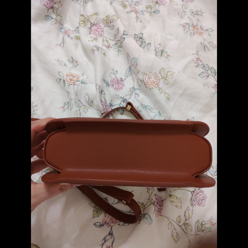 PINKO 帆布掀蓋式側背包(白拼棕)-4