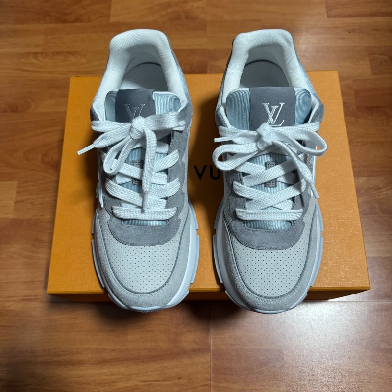 Lv Classic路易威登正品絨面牛皮低幫運動鞋 男款 灰色 41.5碼-2