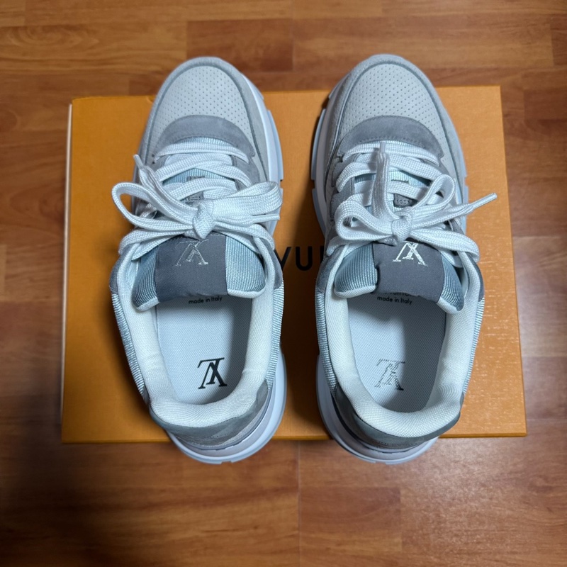 Lv Classic路易威登正品絨面牛皮低幫運動鞋 男款 灰色 41.5碼-3