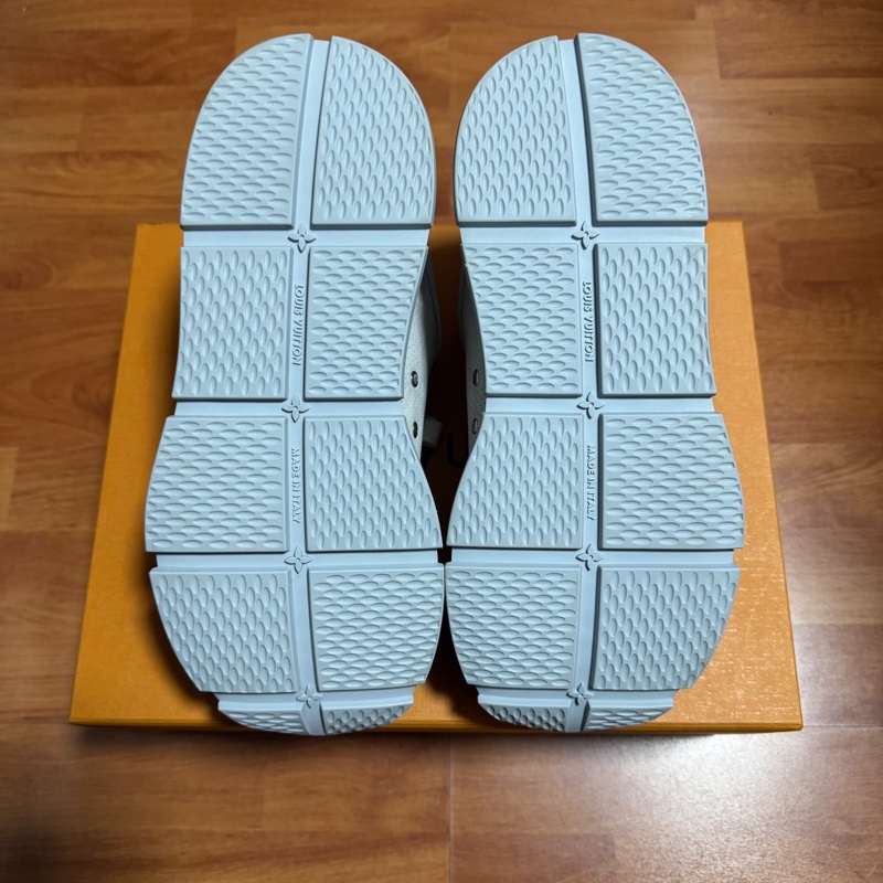 Lv Classic路易威登正品絨面牛皮低幫運動鞋 男款 灰色 41.5碼-6