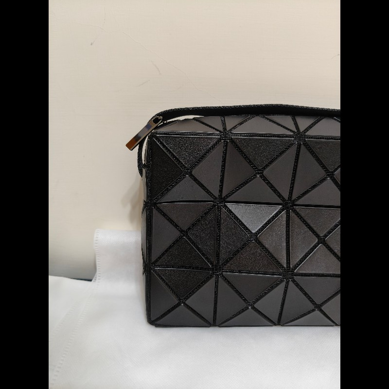 全新正品三宅一生issey miyake baobao 黑色大丘比特包-1