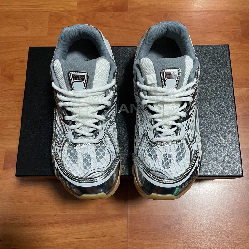 Bv阿甘鞋 Bottega Veneta葆蝶家Orbit 白銀色 36碼-2