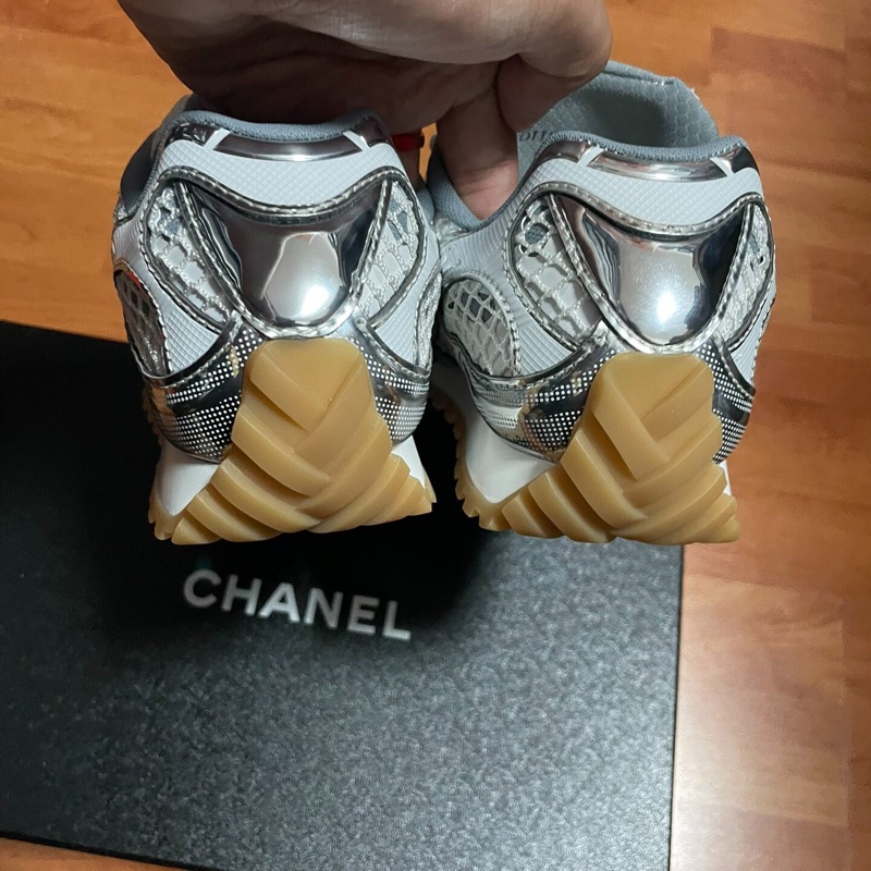 Bv阿甘鞋 Bottega Veneta葆蝶家Orbit 白銀色 36碼-4