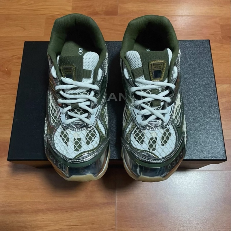 葆蝶家Bv Orbit低幫阿甘運動鞋 泥土棕 36碼-3